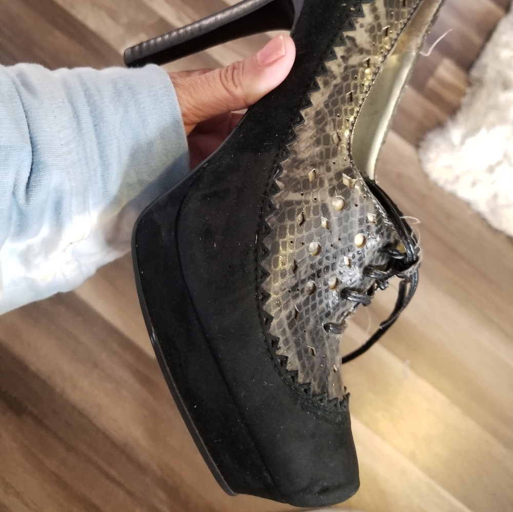 Shoes